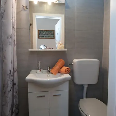 Irena Guest house 3*