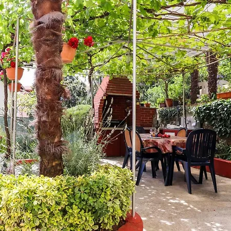 Guest house Irena
